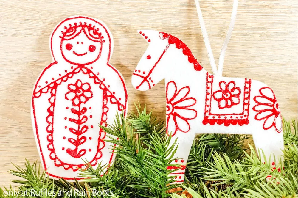 Des ornements scandinaves en feutrine – décoration de Noël faite main