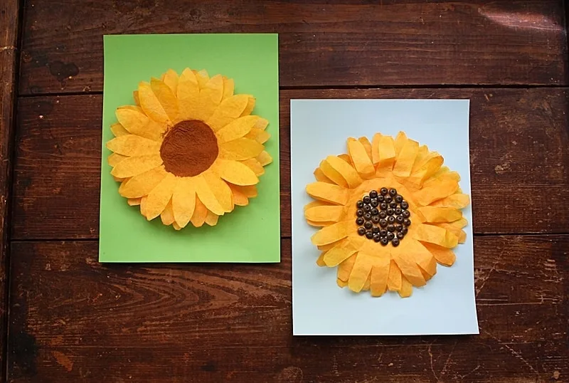 Tournesols jaunes fabriqués avec des filtres à café colorés