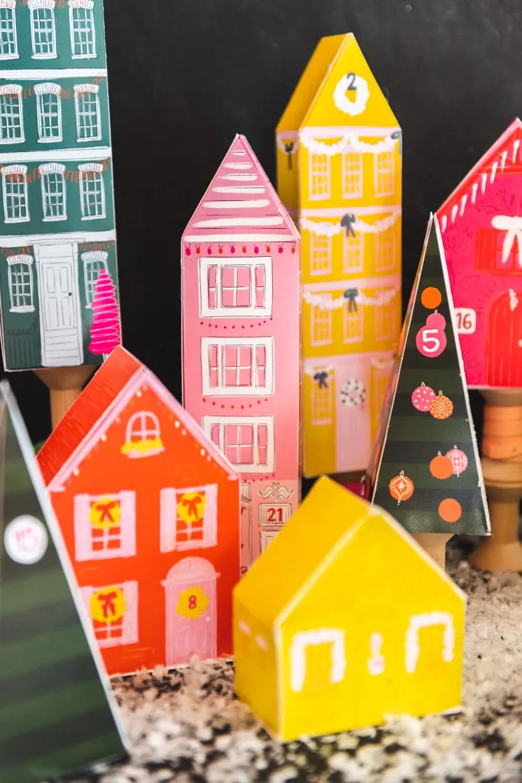 Un village de l’Avent à imprimer – calendrier de l’Avent DIY