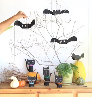 Des chauves-souris réalisées avec des rouleaux en carton – décoration Halloween DIY