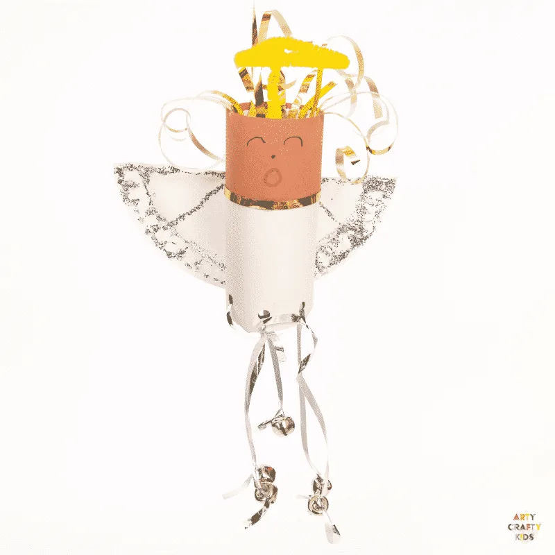 Un ange de Noël avec un rouleau en carton – bricolage de Noël maternelle